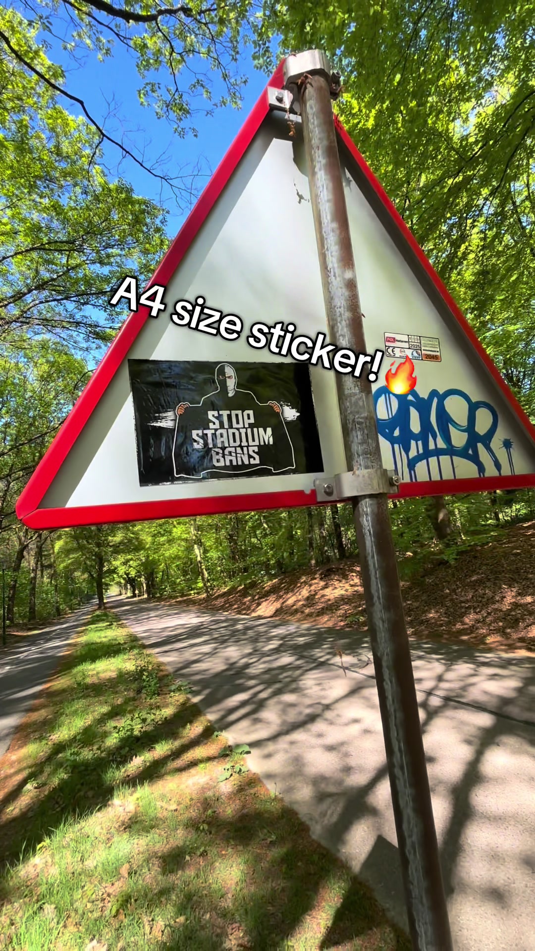 @ultrastickershop.com