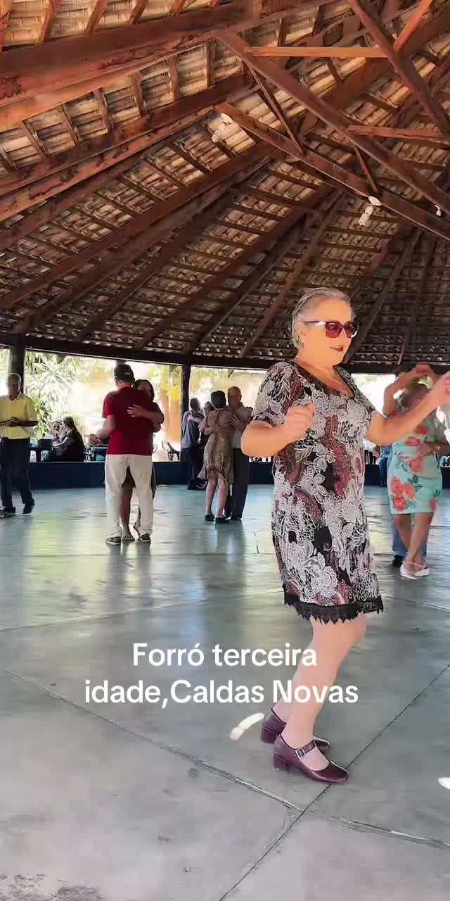 @Empresária_Angela
