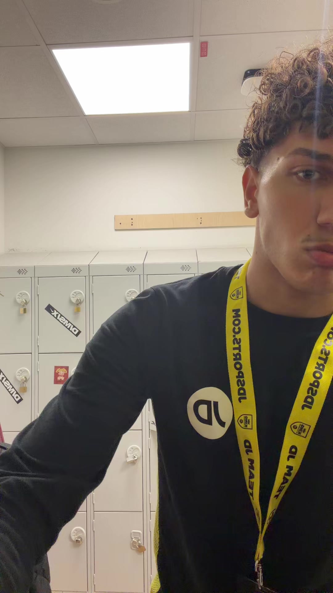 @JJ