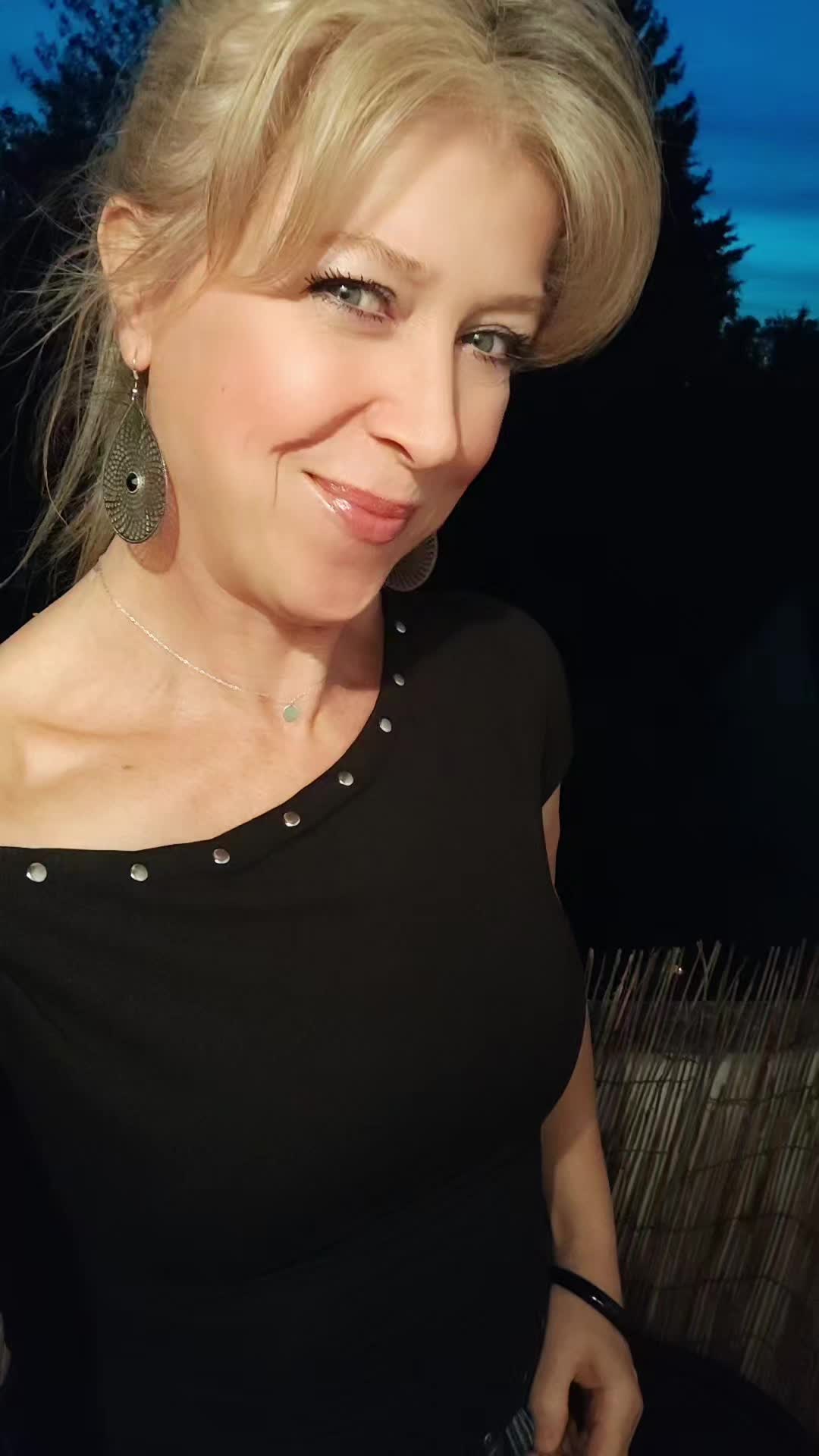 @MEL🌹