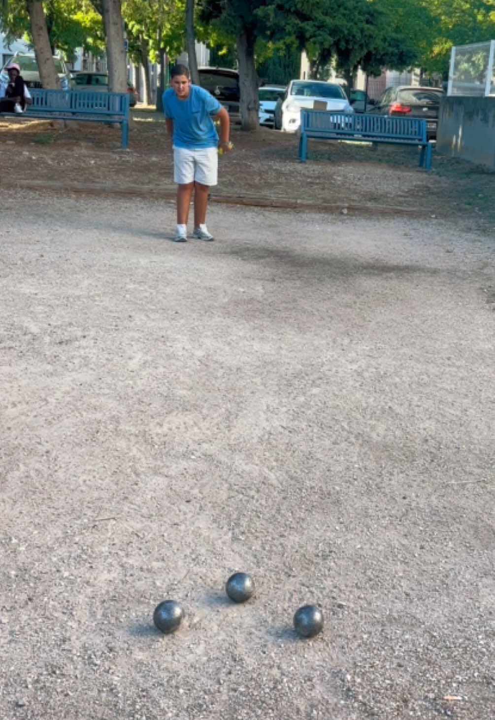 @Loni petanque