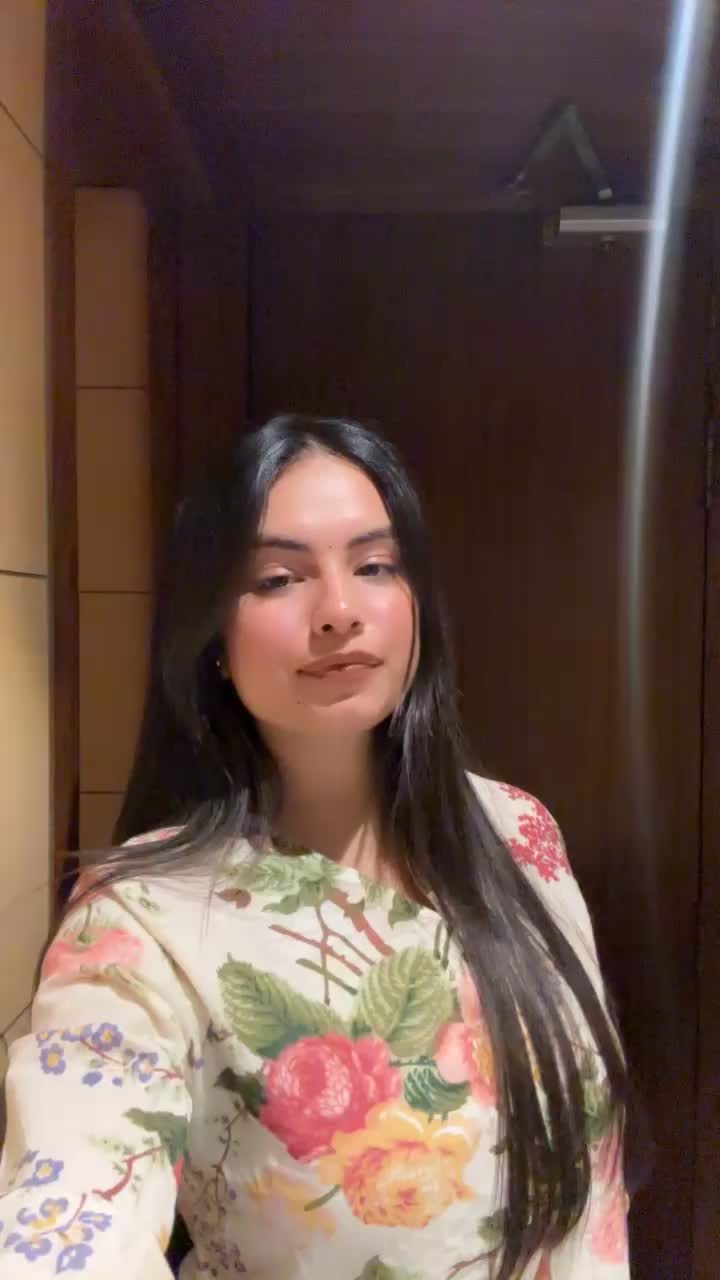 @Aastha🤍