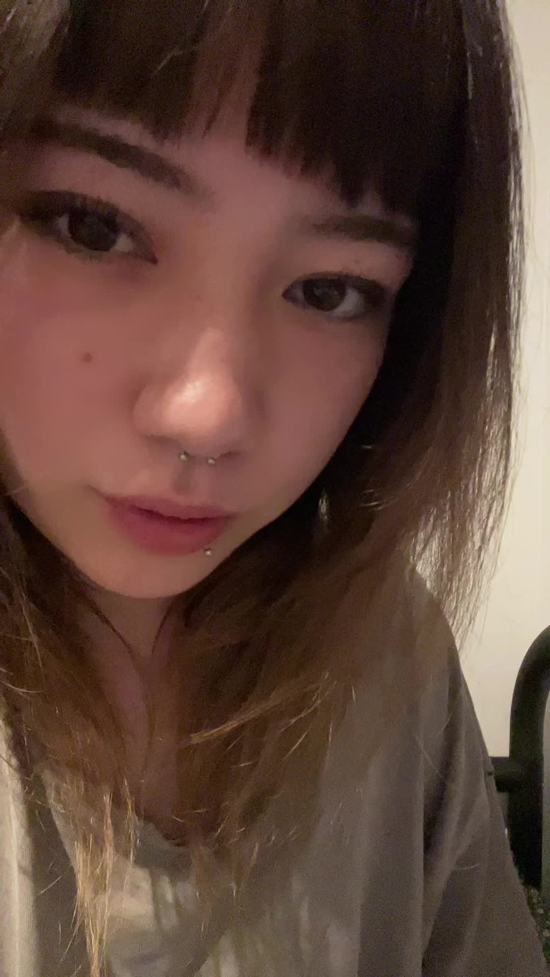 @ひとみ