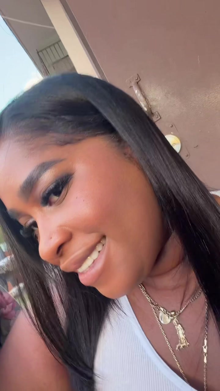 @ᒪᒪᑌᐯIᗩ &hearts;️
