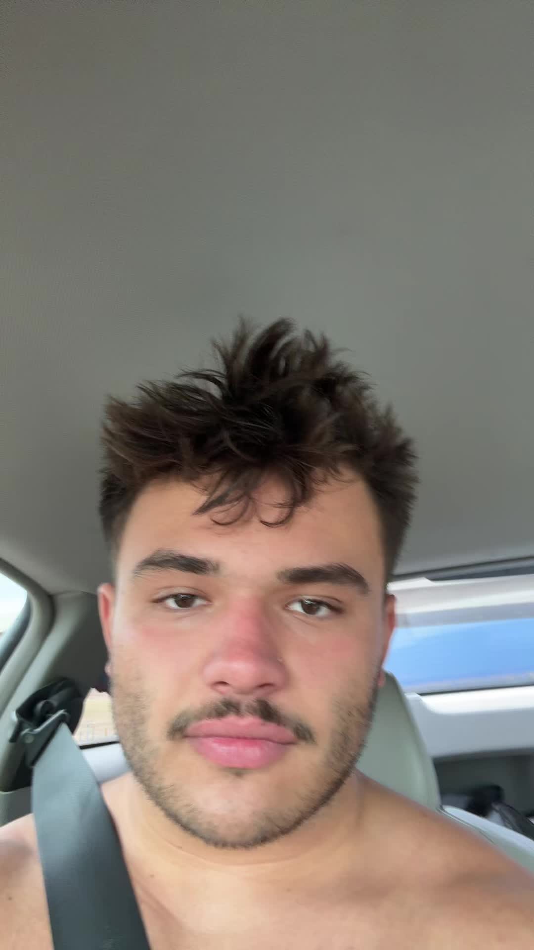 @aaron_morovits