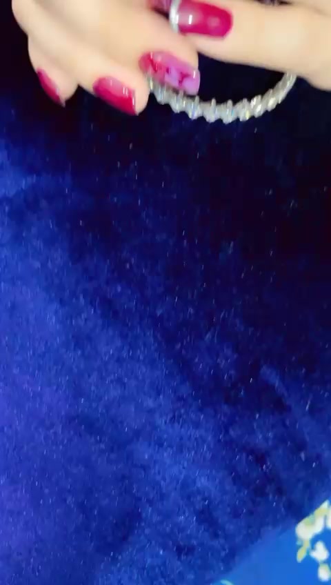 @𝑺𝒊𝒏𝒈𝒆𝒓 𝑺𝒂𝒎🦋