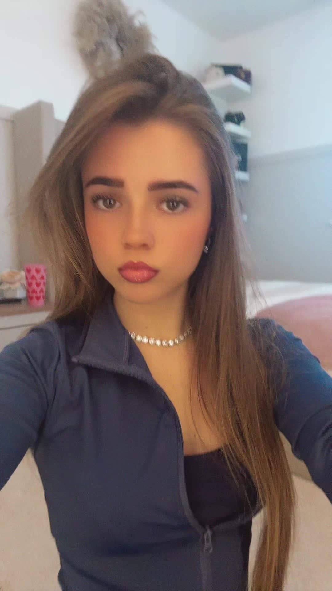 @destinylei4