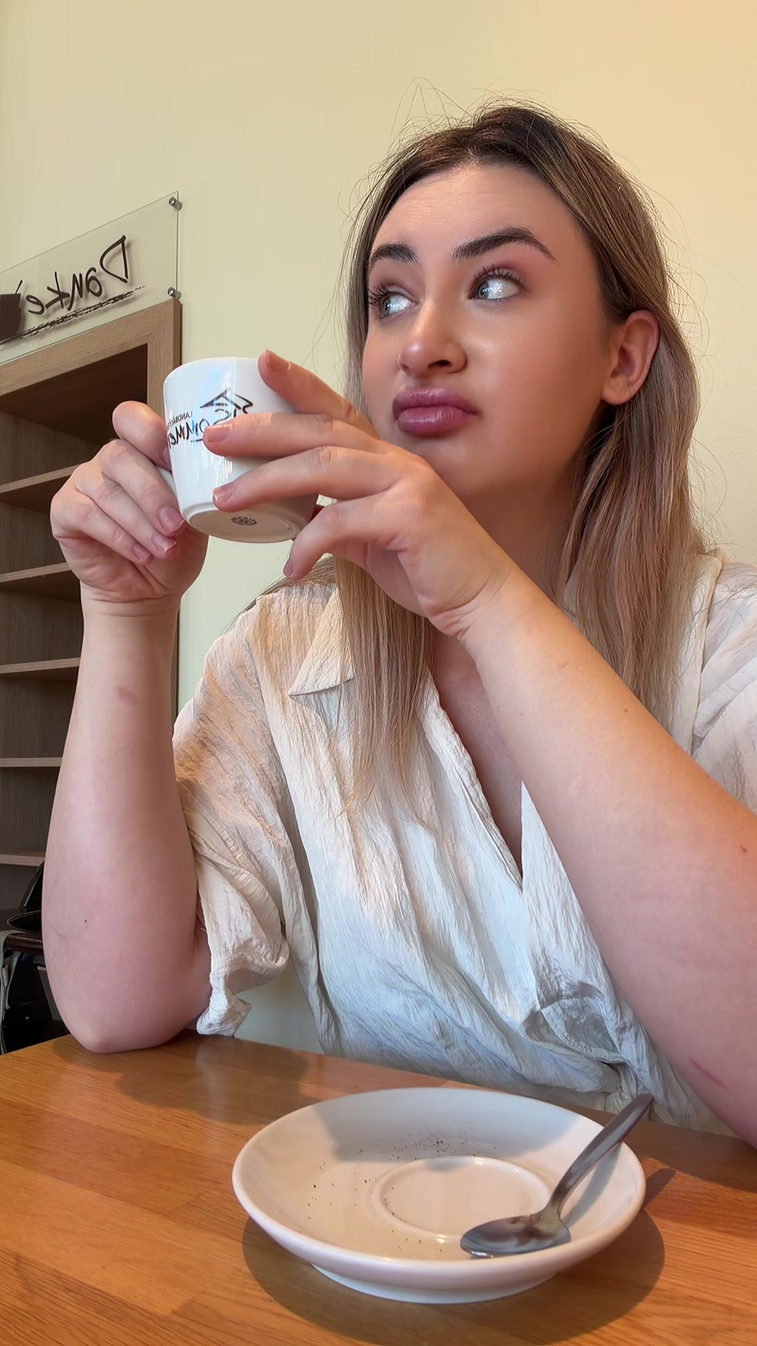 @itsviktoria