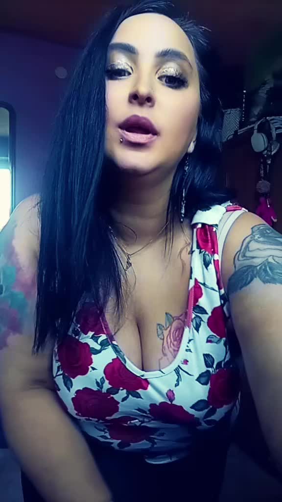 @Czoorna💋😈
