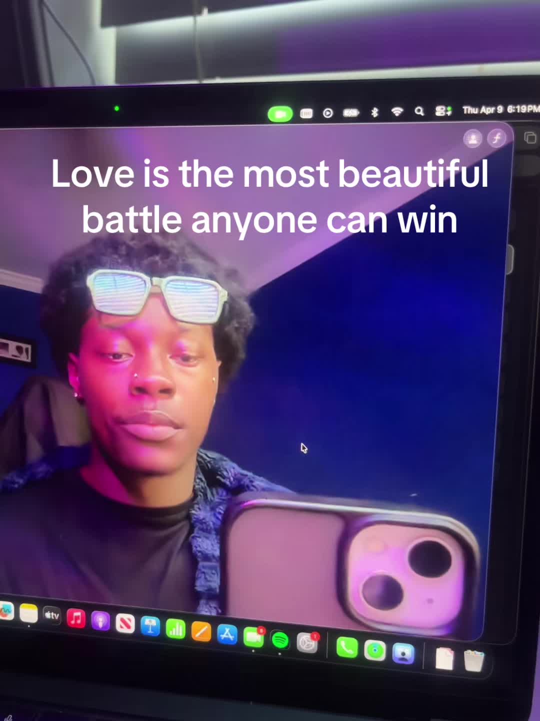 @M O B