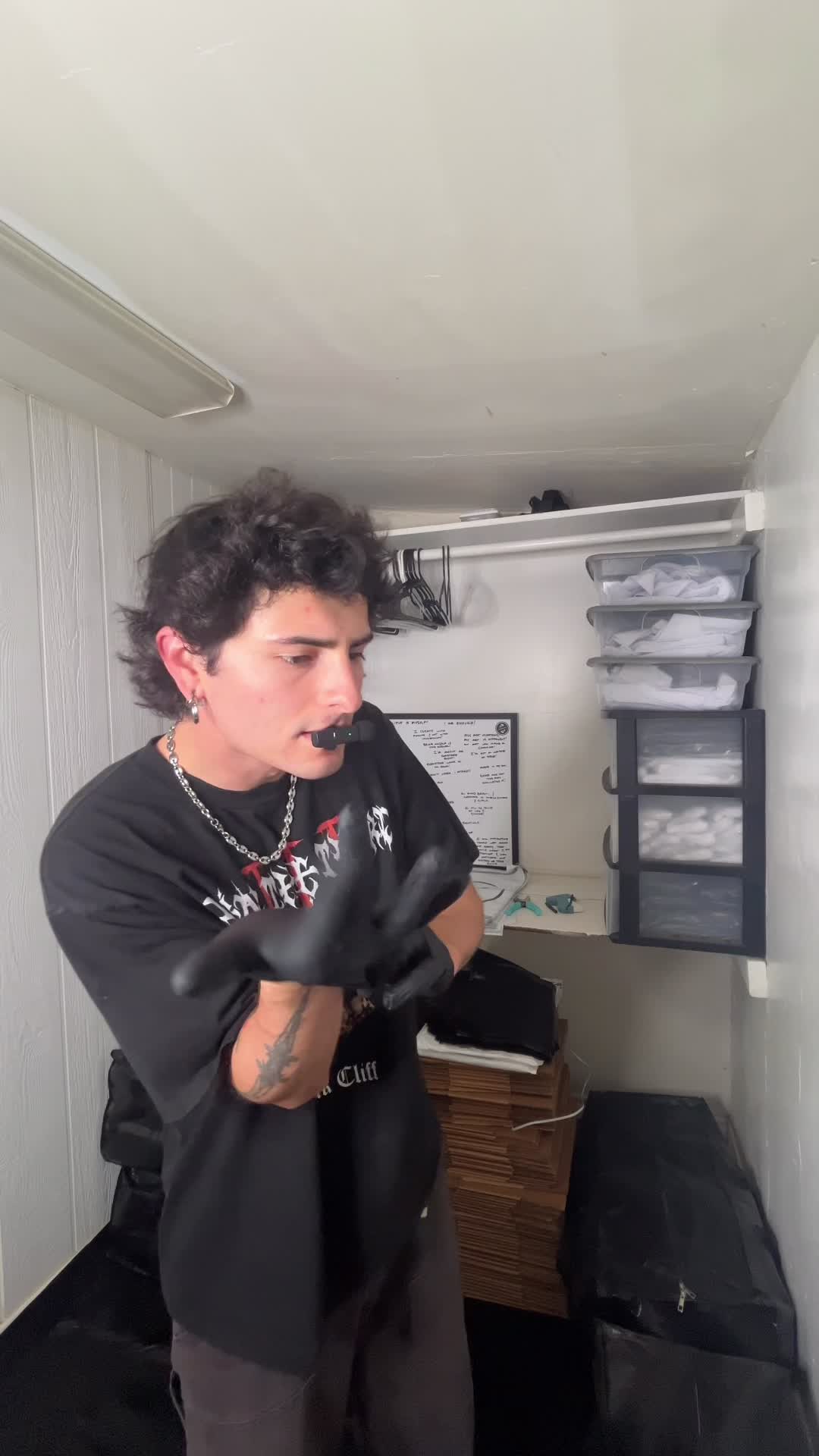@BROKEBOI