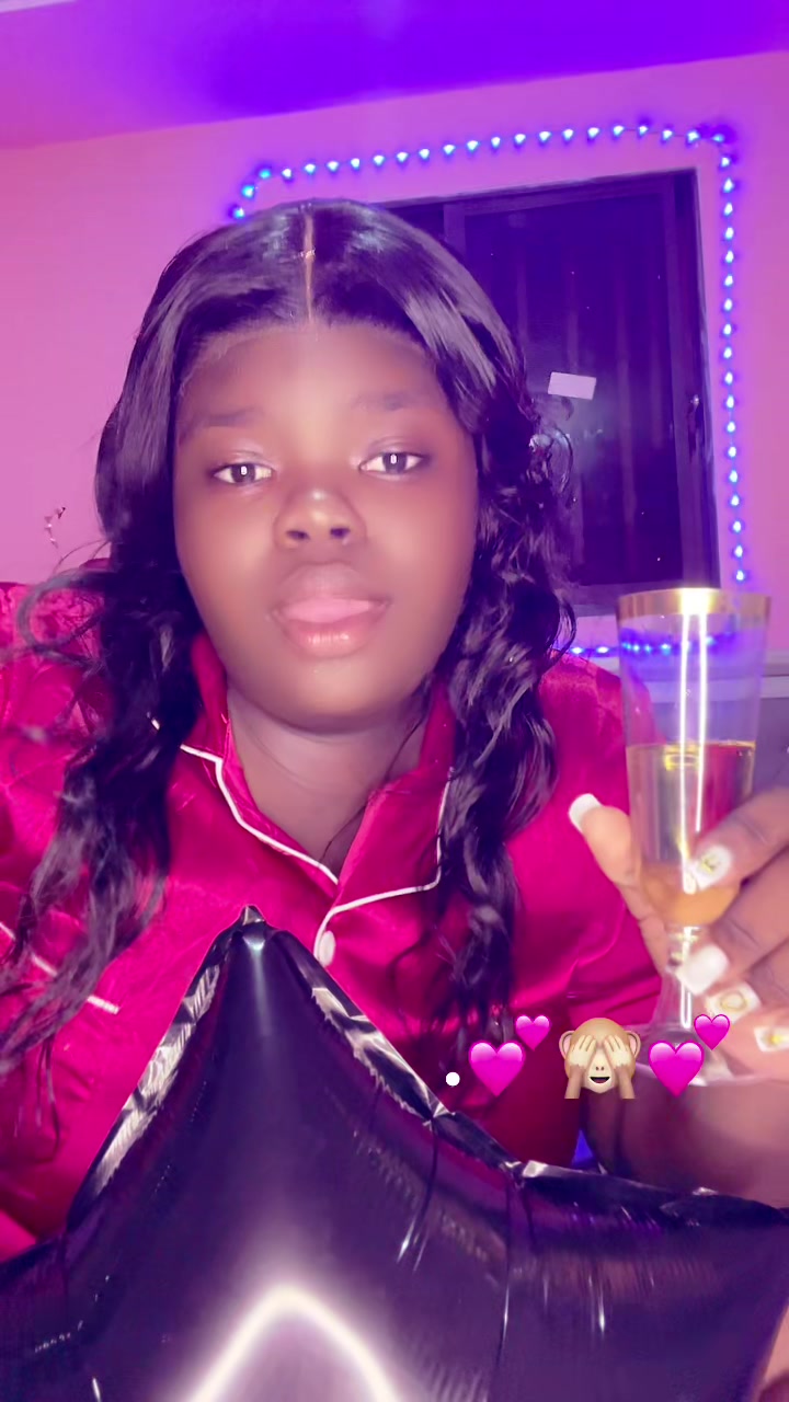 @ℝ𝕙𝕒𝕪♡☆🧚🏻&zwj;♂️🩷✨