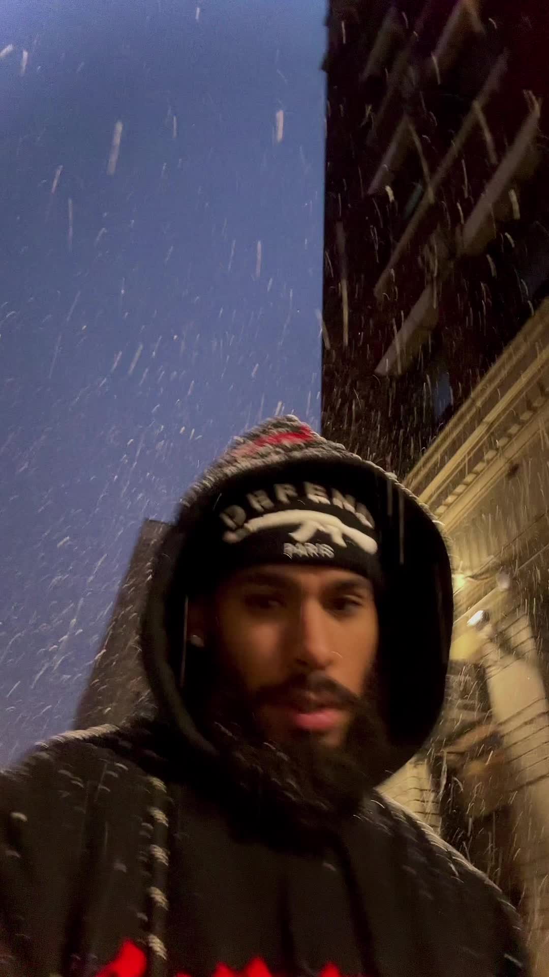 @JohnnyWavee