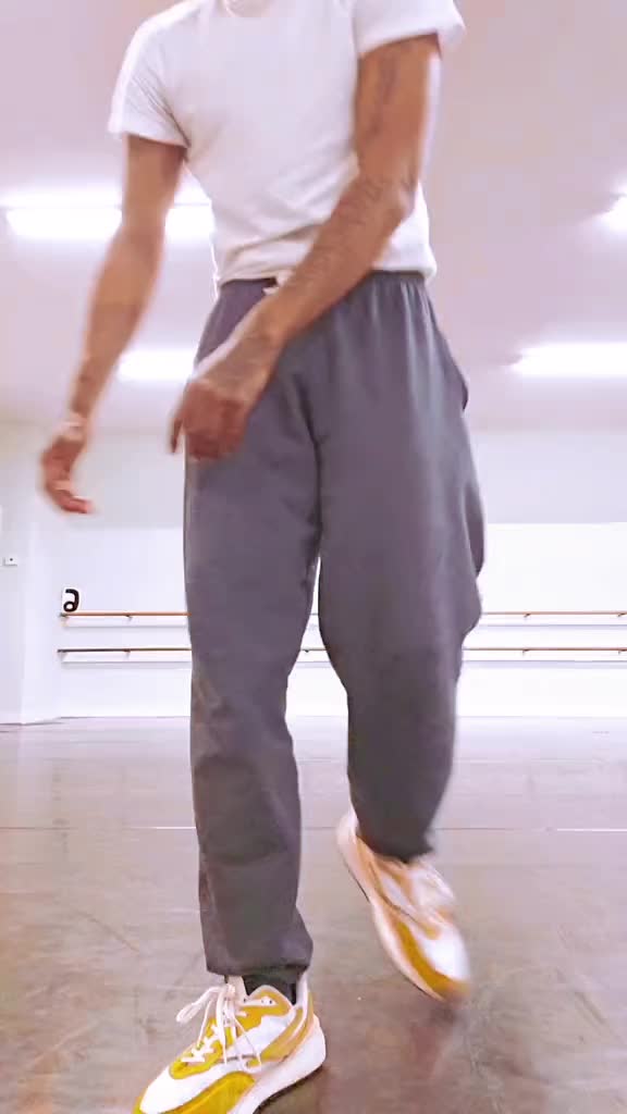 @Dancemachine