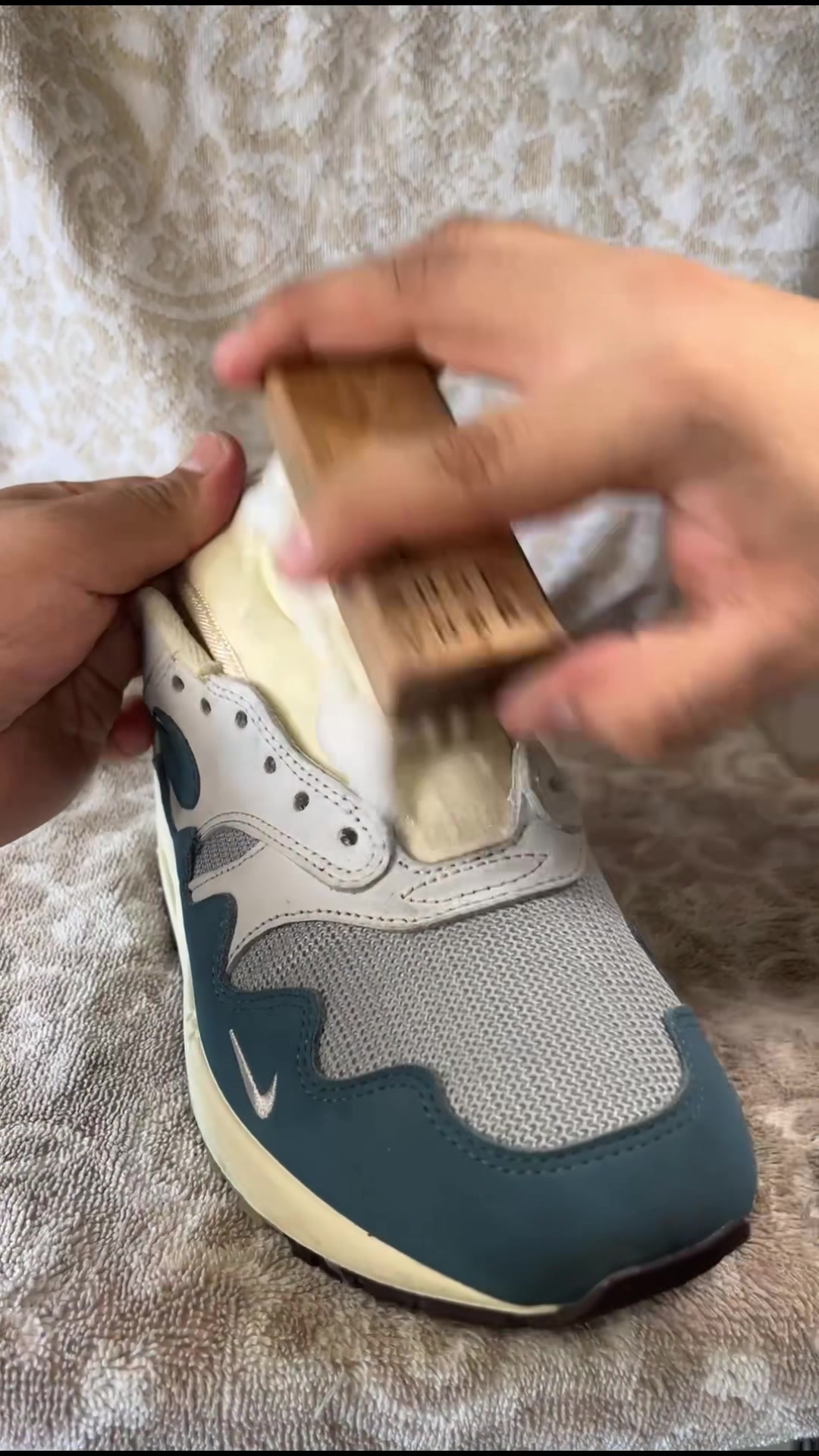 @ie.shoecleaner_customs