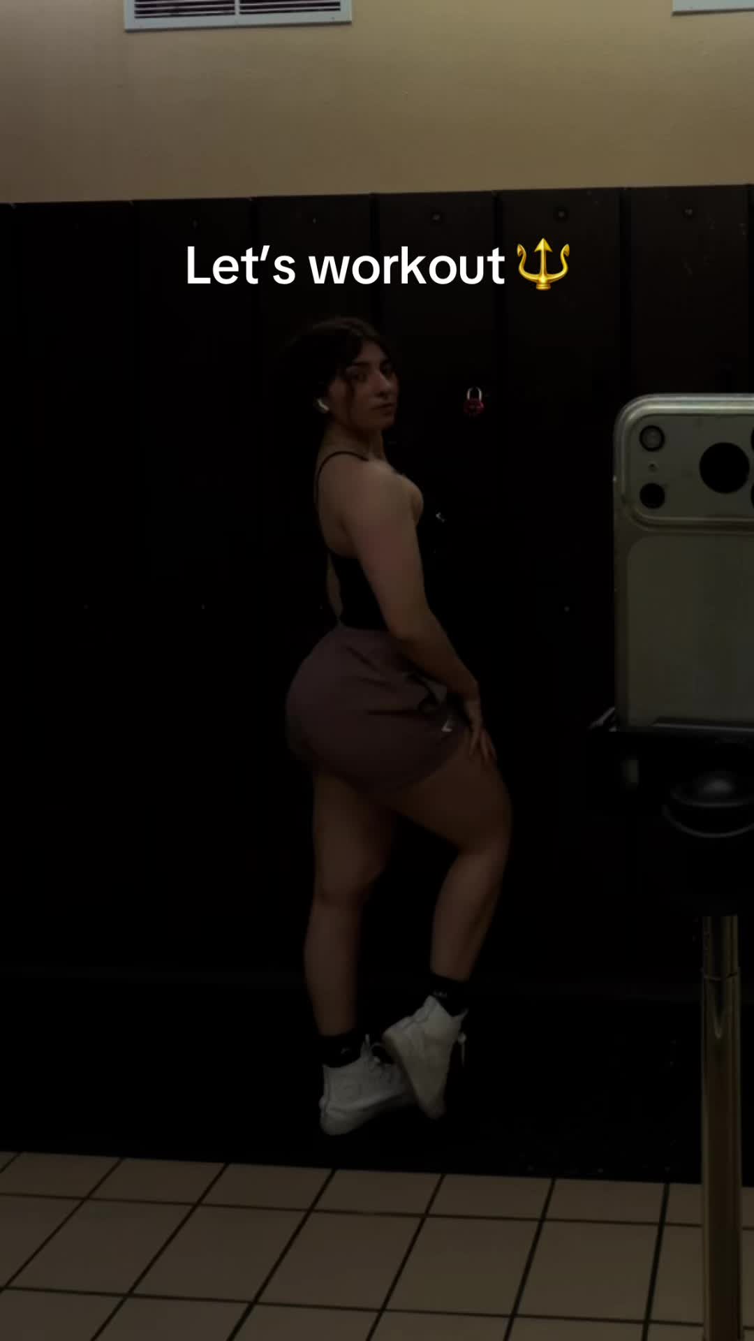 @NPerezzz