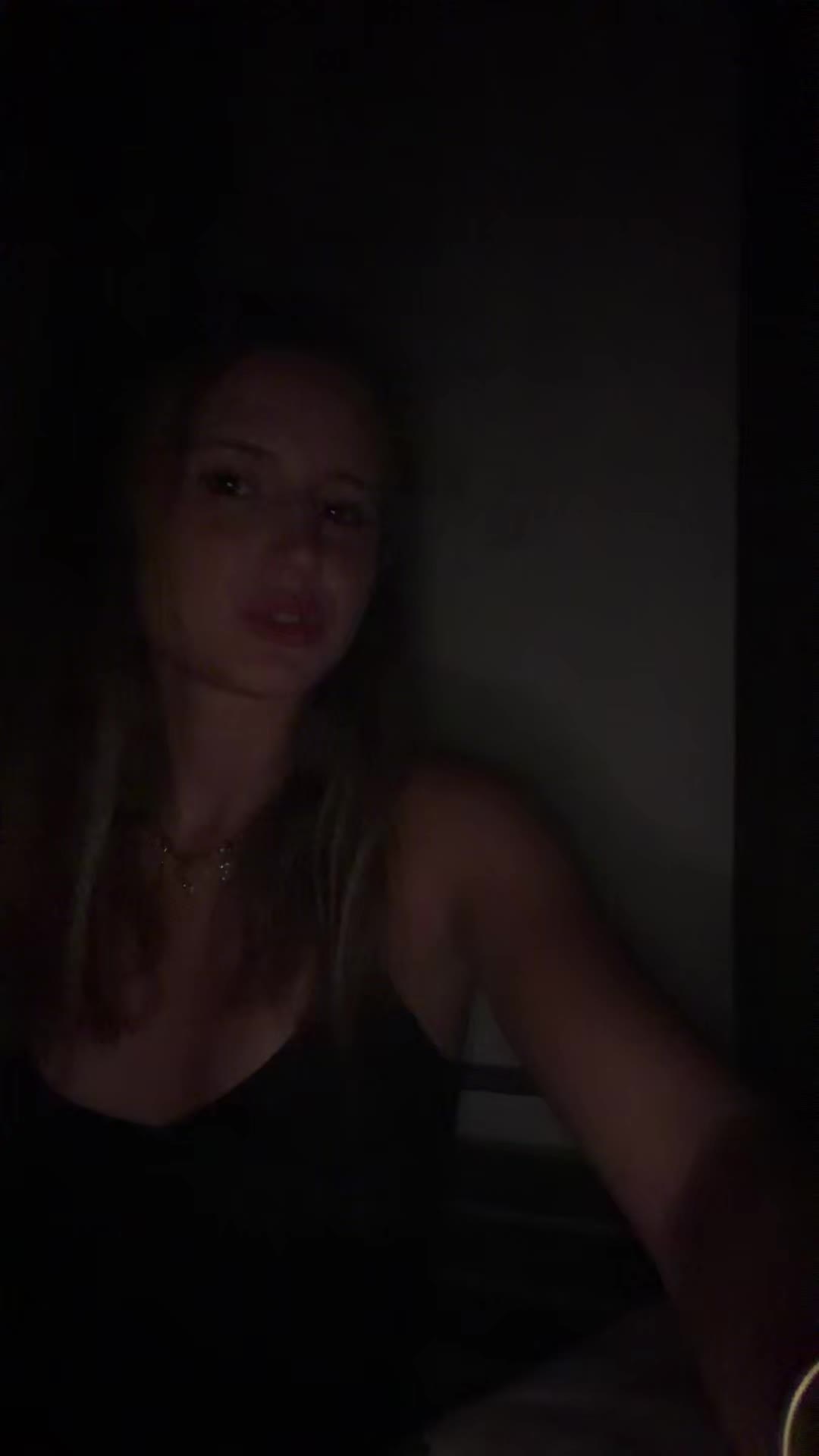 @juliaa