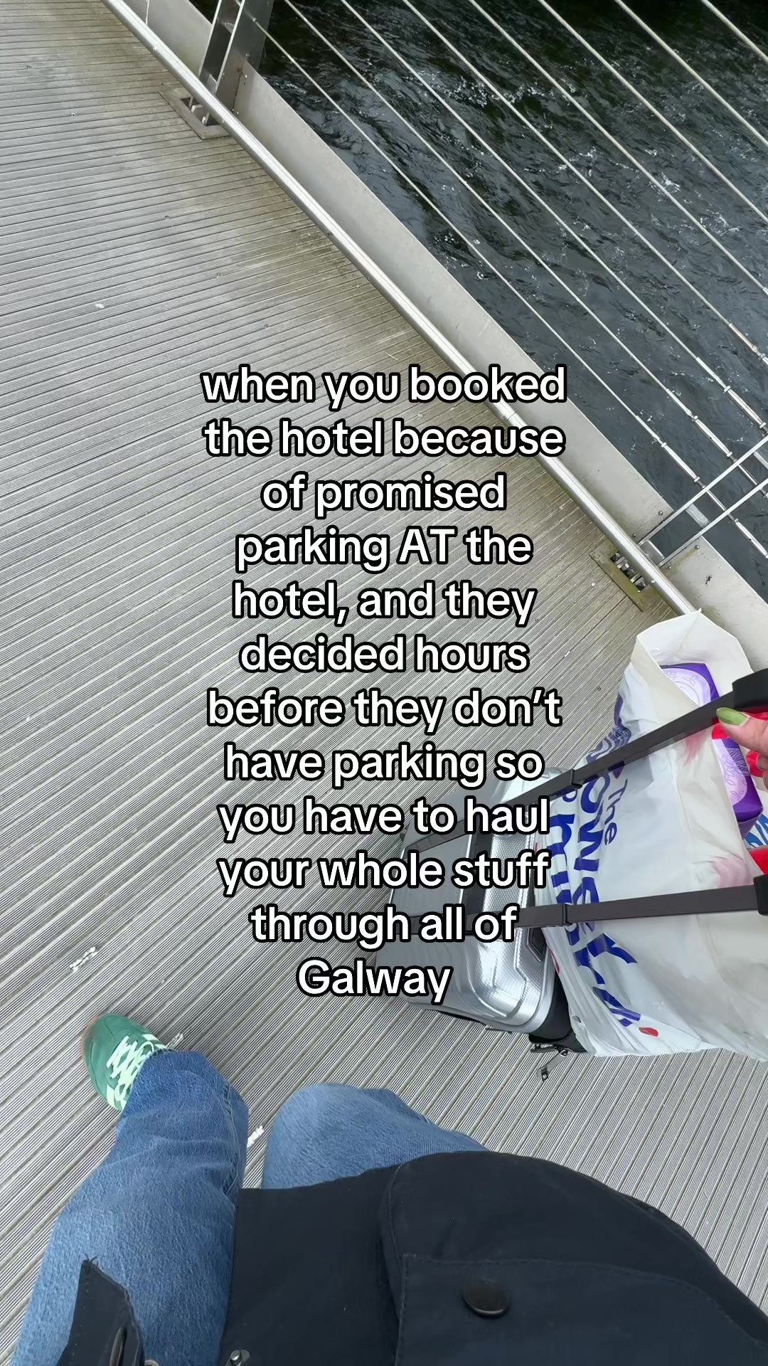 @justselenthings