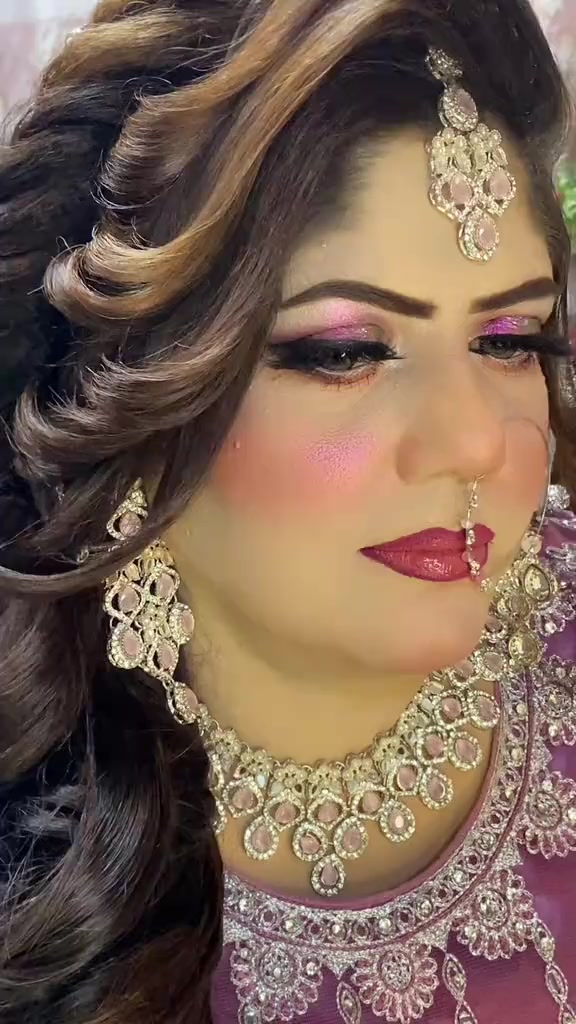 @Kiran Parlor Official
