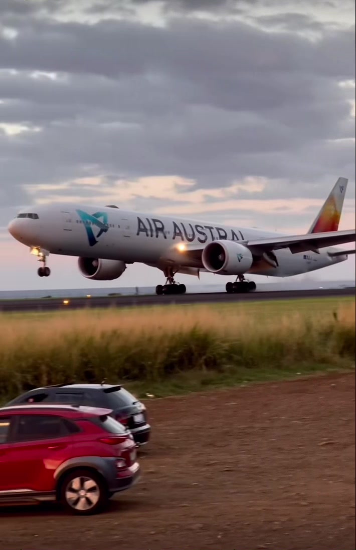 @7th Flightline Airlines