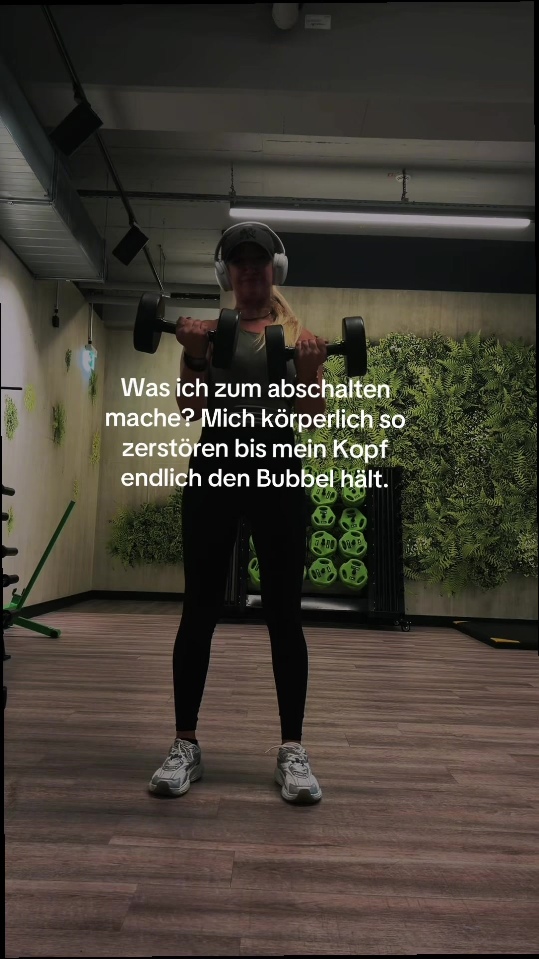 @Nicolebee.moves