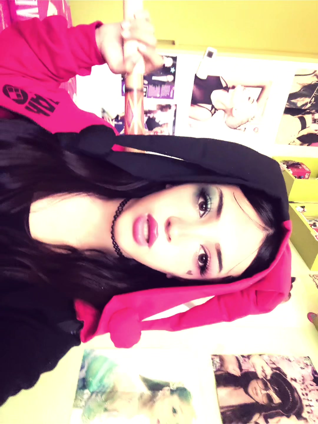 @tearsinmydollyeyes_