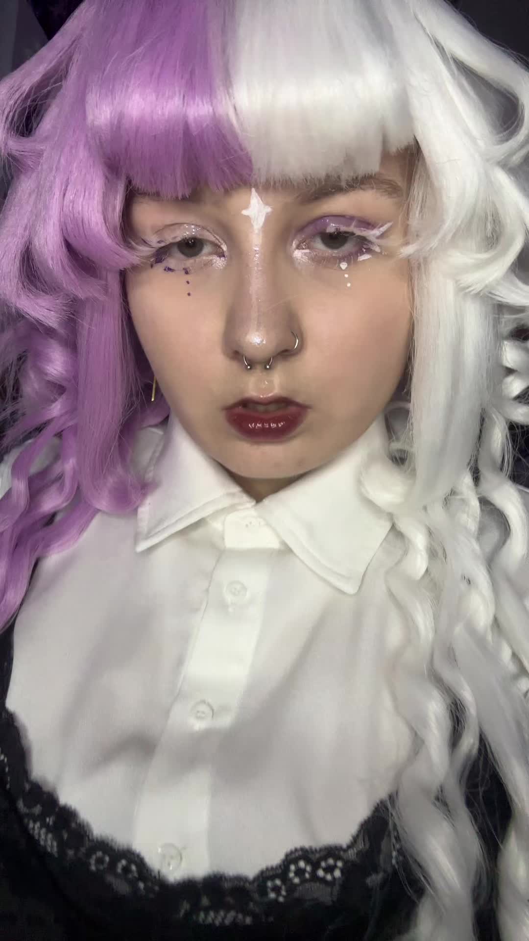@Carmen<𝟥