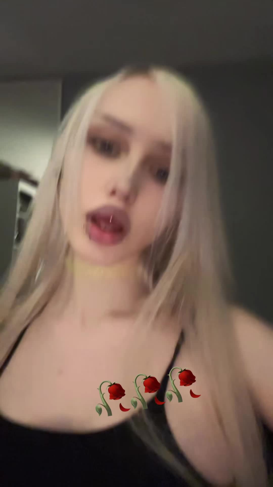 @🙎🏼&zwj;♀️