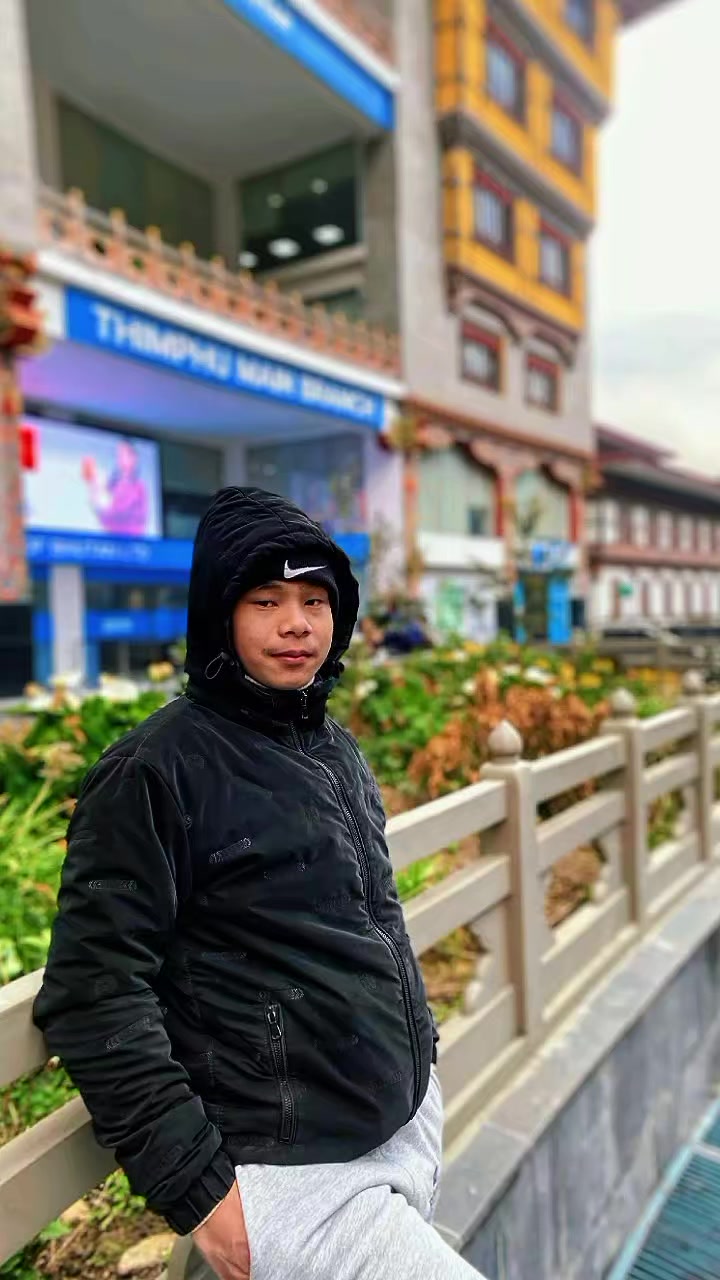 @๐ซ๐ฅMr Læ Mæ๐ฅ ๐