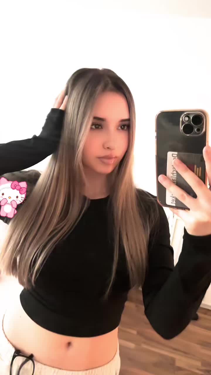 @⃟