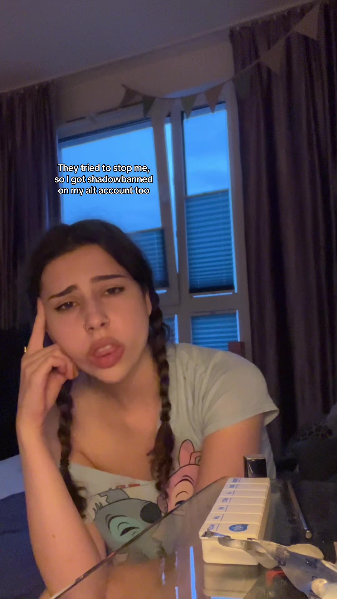 @Ameliamakaruk_