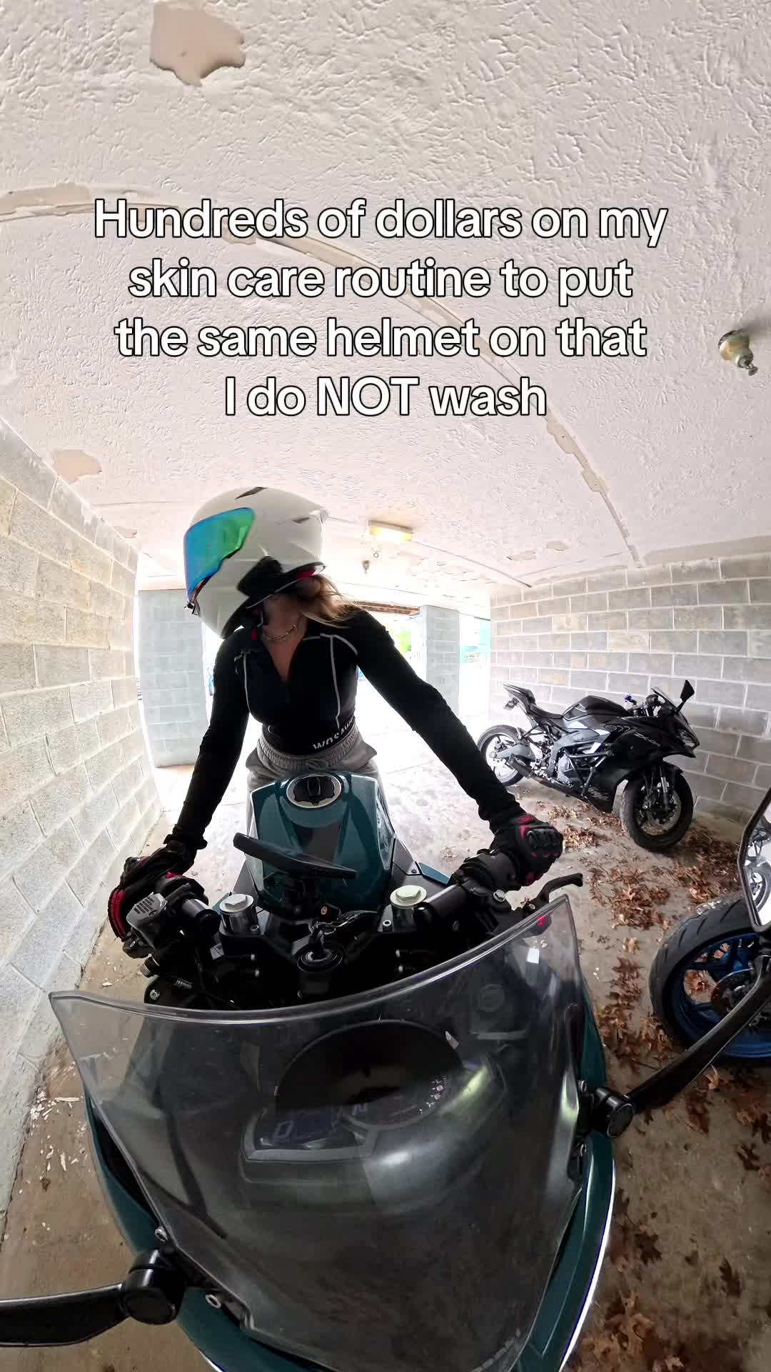 @Sirenova.moto