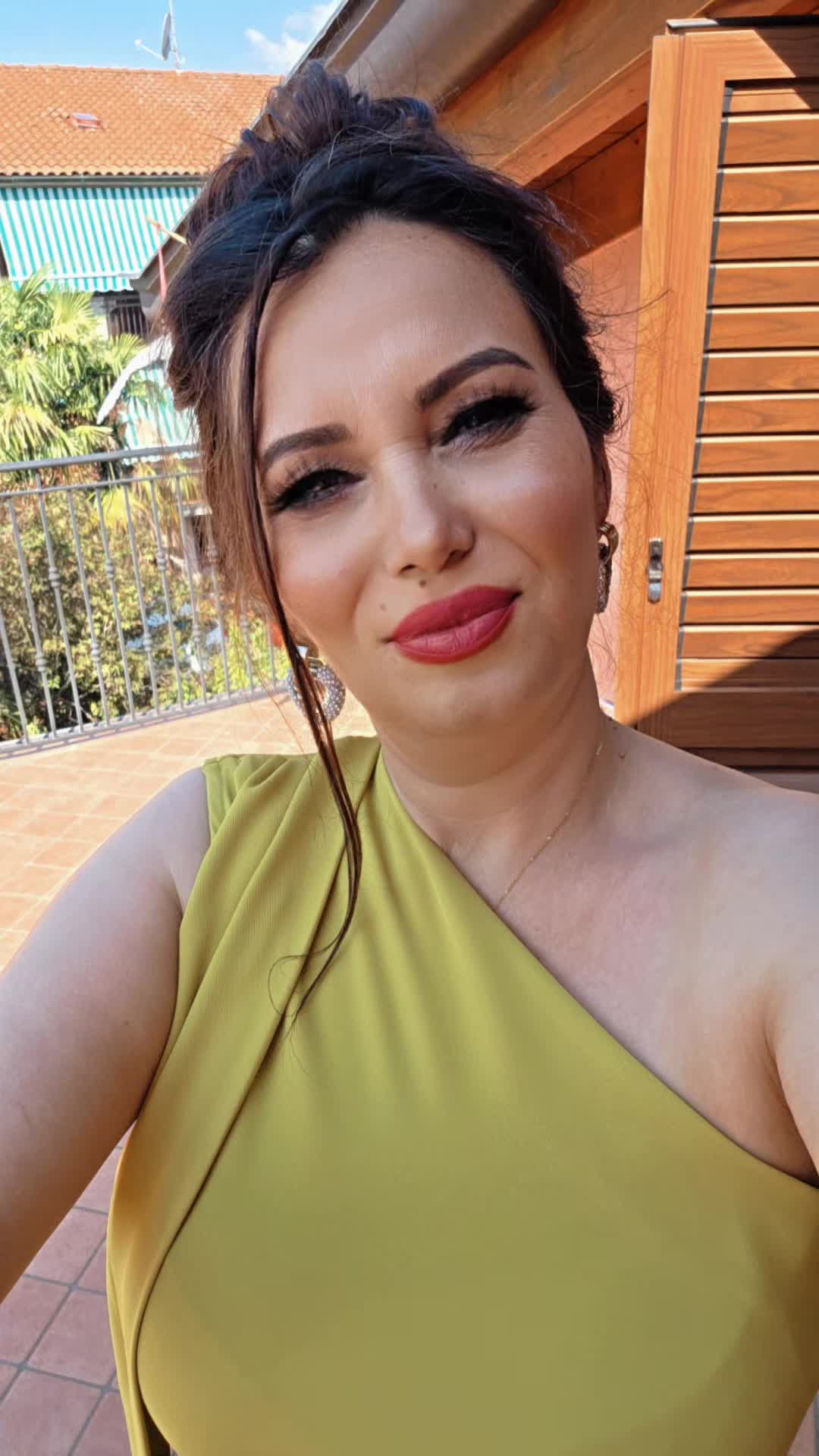 @MIKAELA