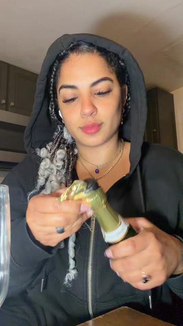 @Nikki