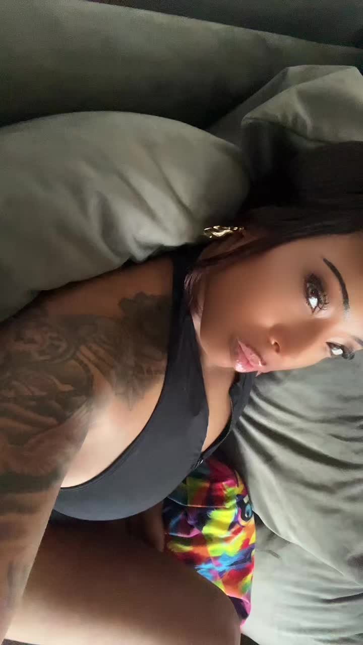 @ItsYourGurlNeeka