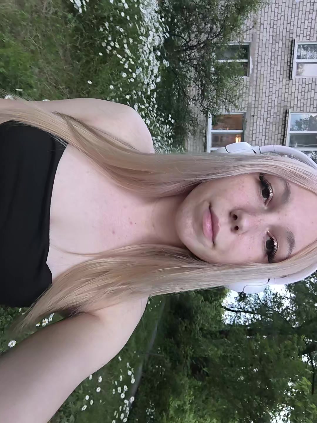 @Дина