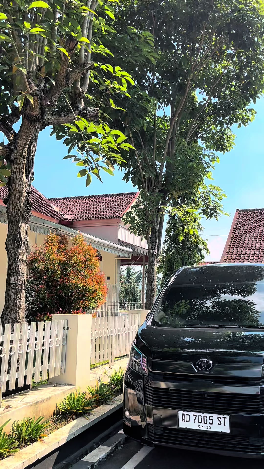 @SEWA HIACE SOLO RAYA