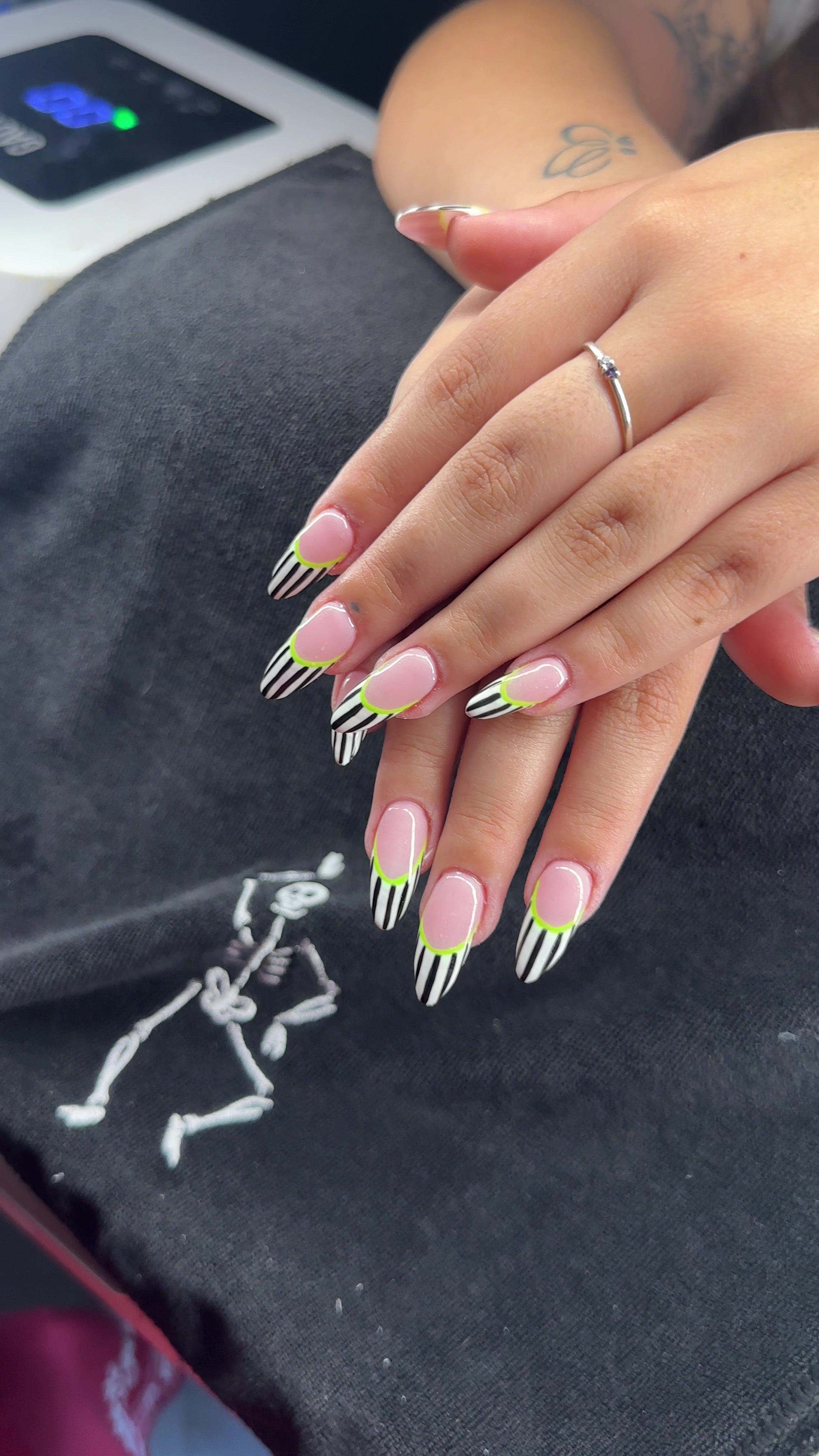 @softbutsharpnails