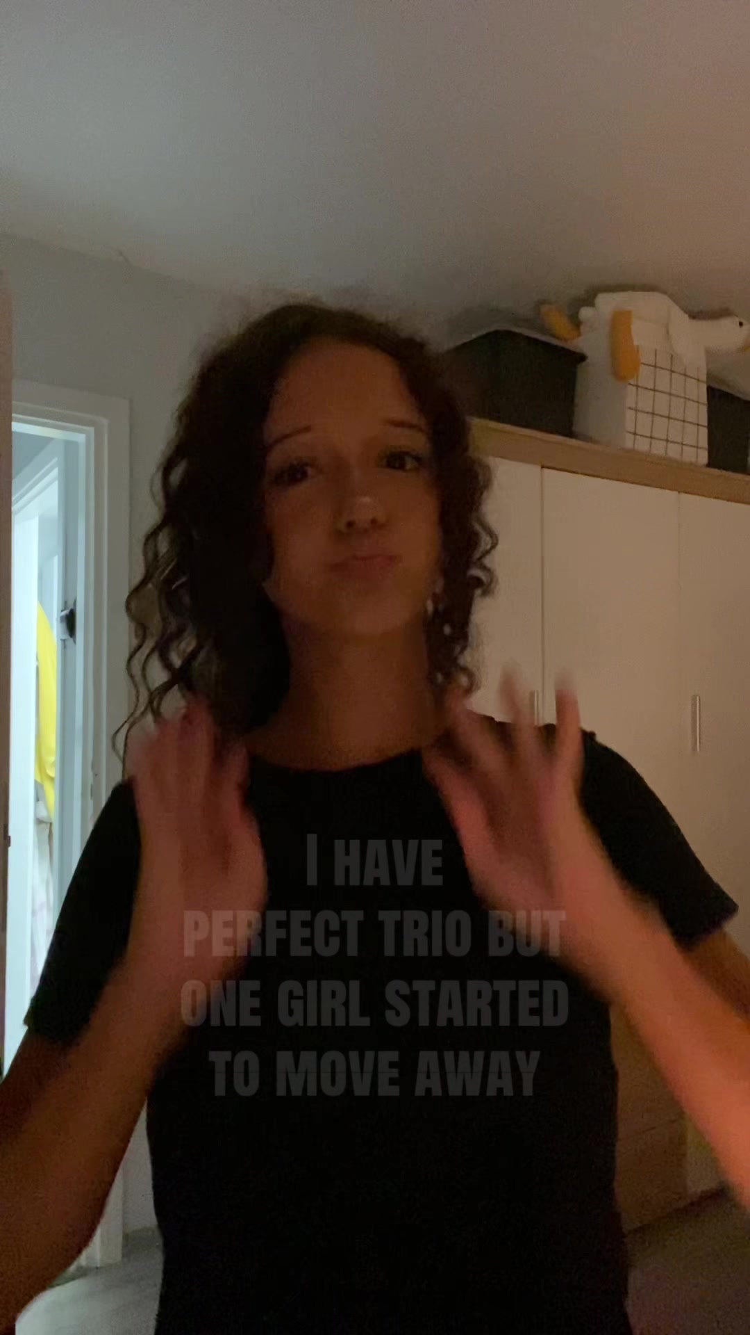 @🤷🏽&zwj;♀️