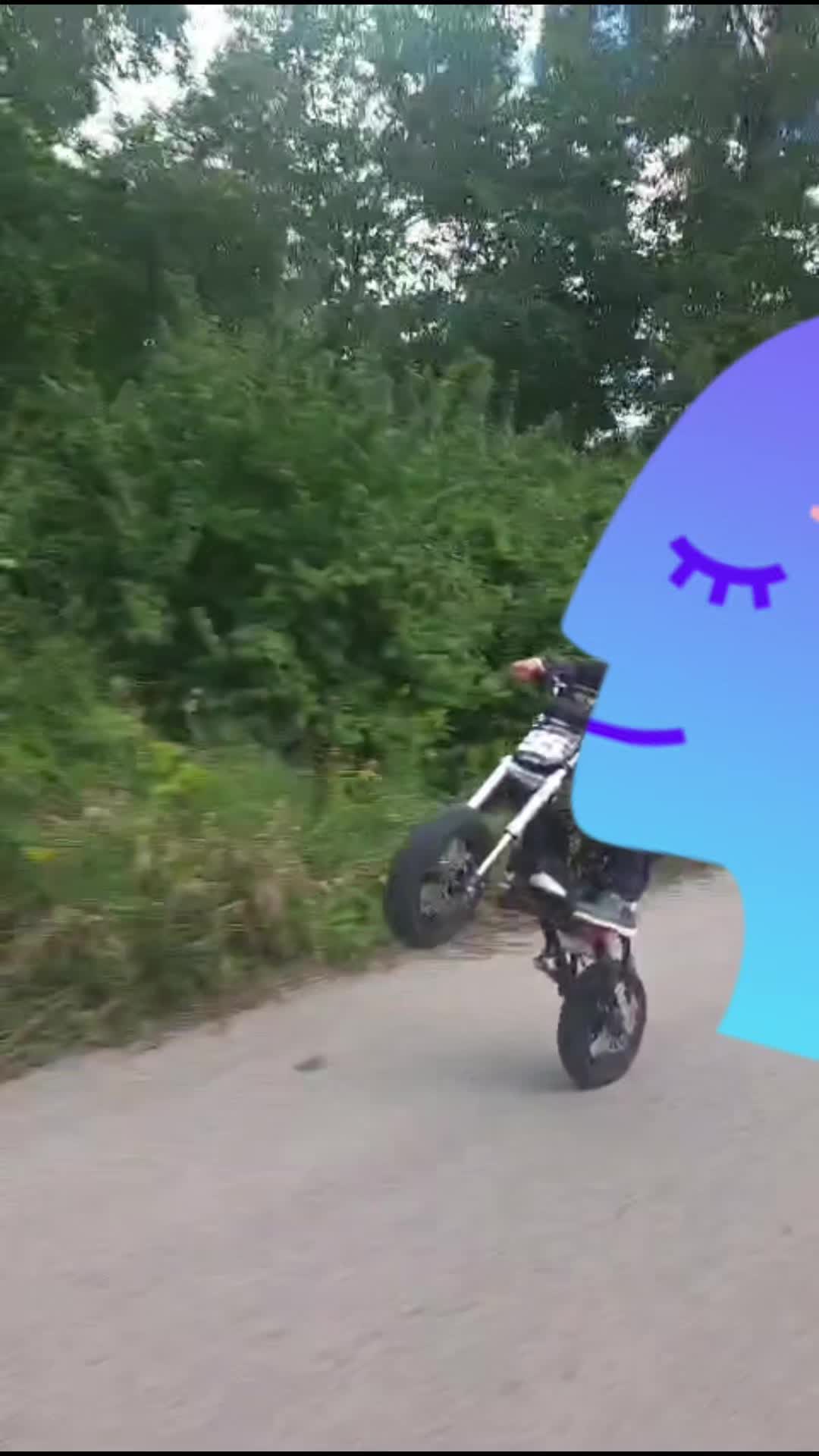 @๐๐/๐๐