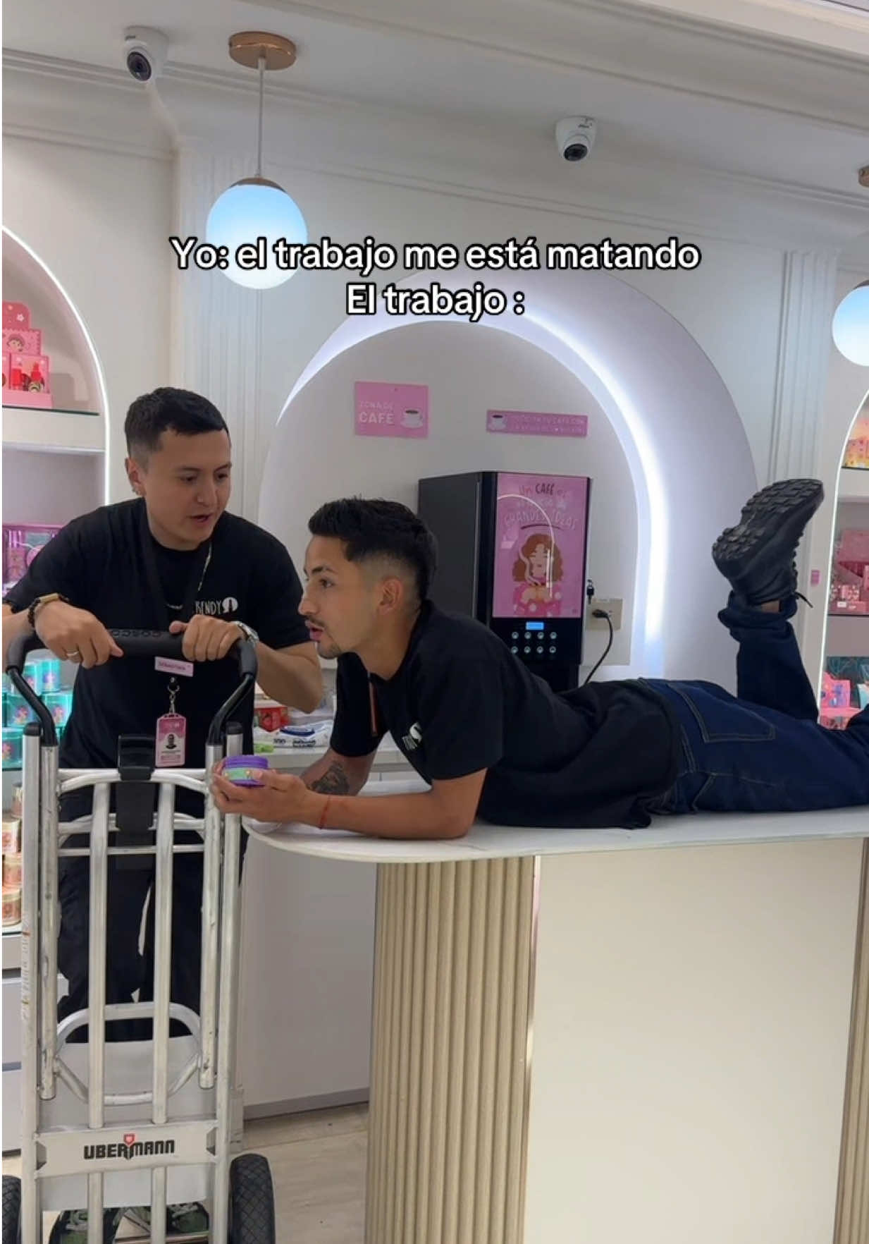 @Trendy Maquillaje