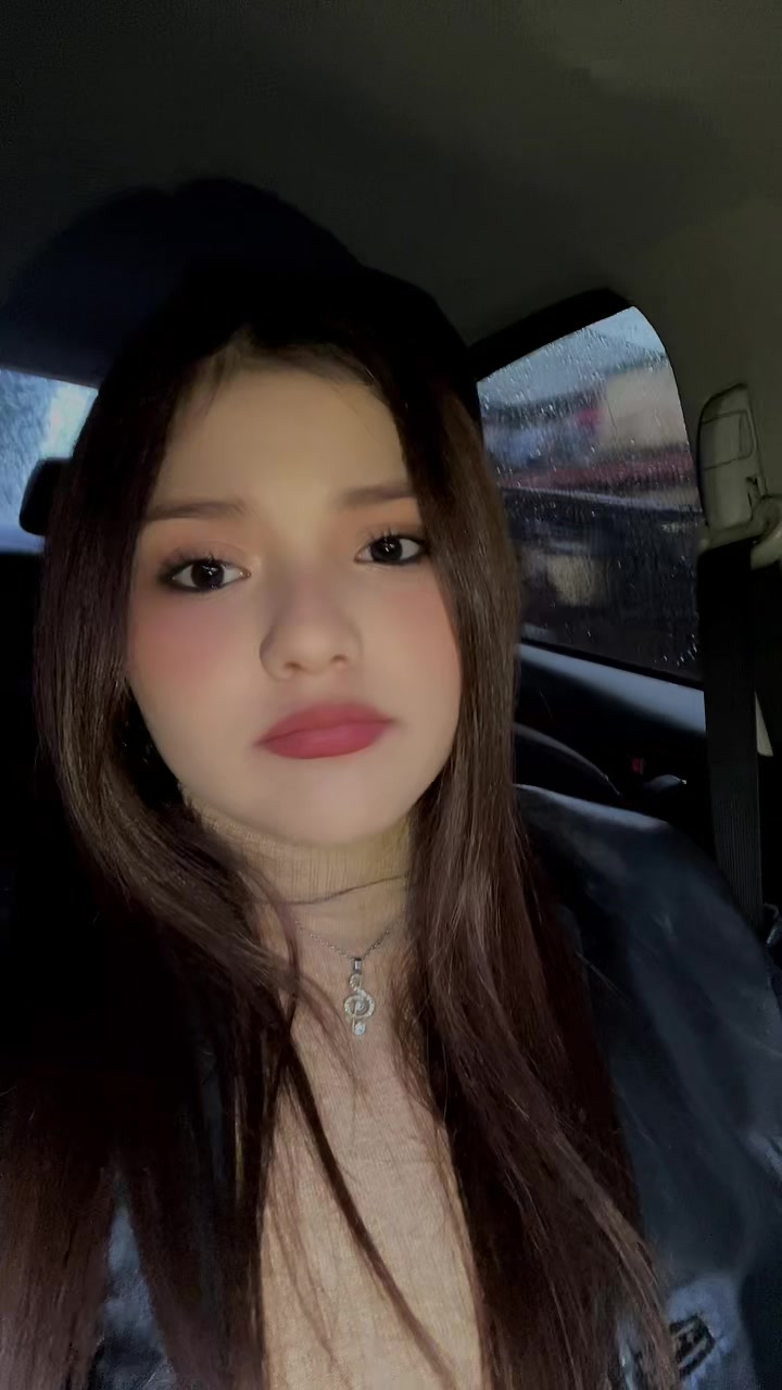 @Vale🫧