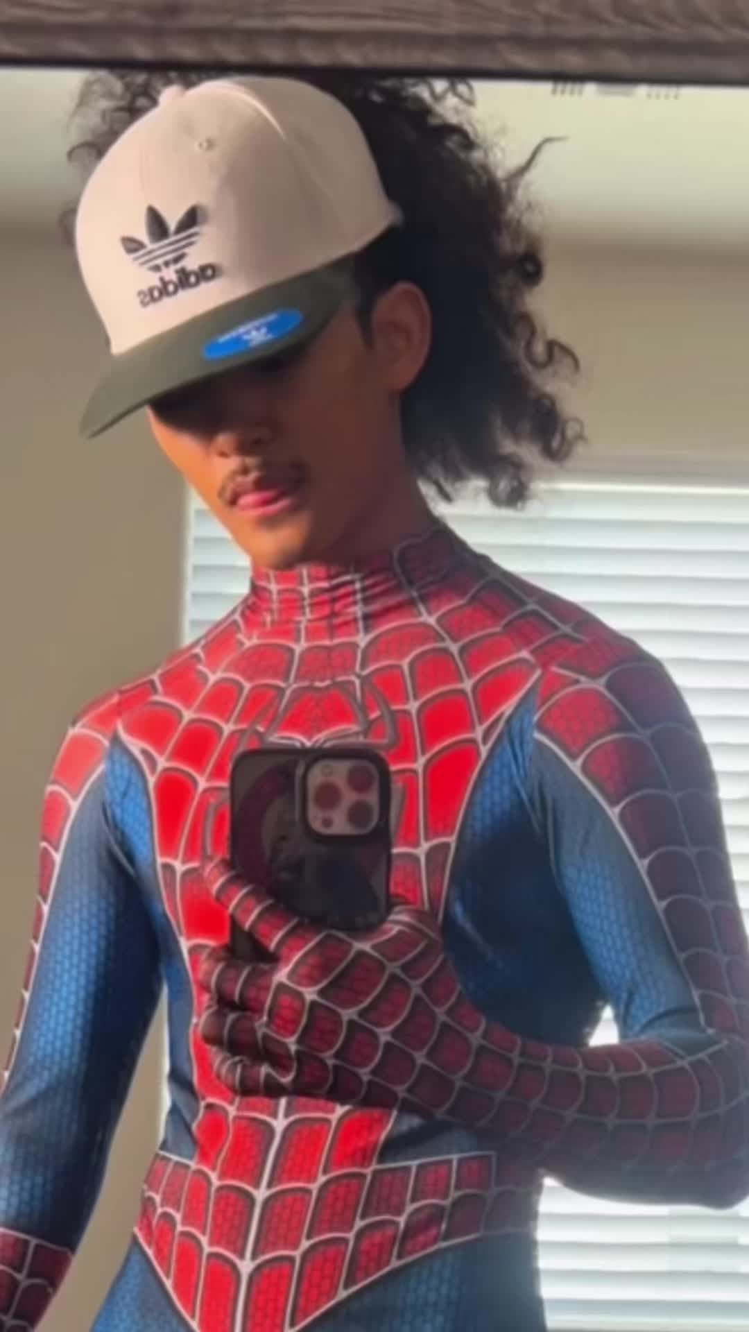 @chrisisursenpai