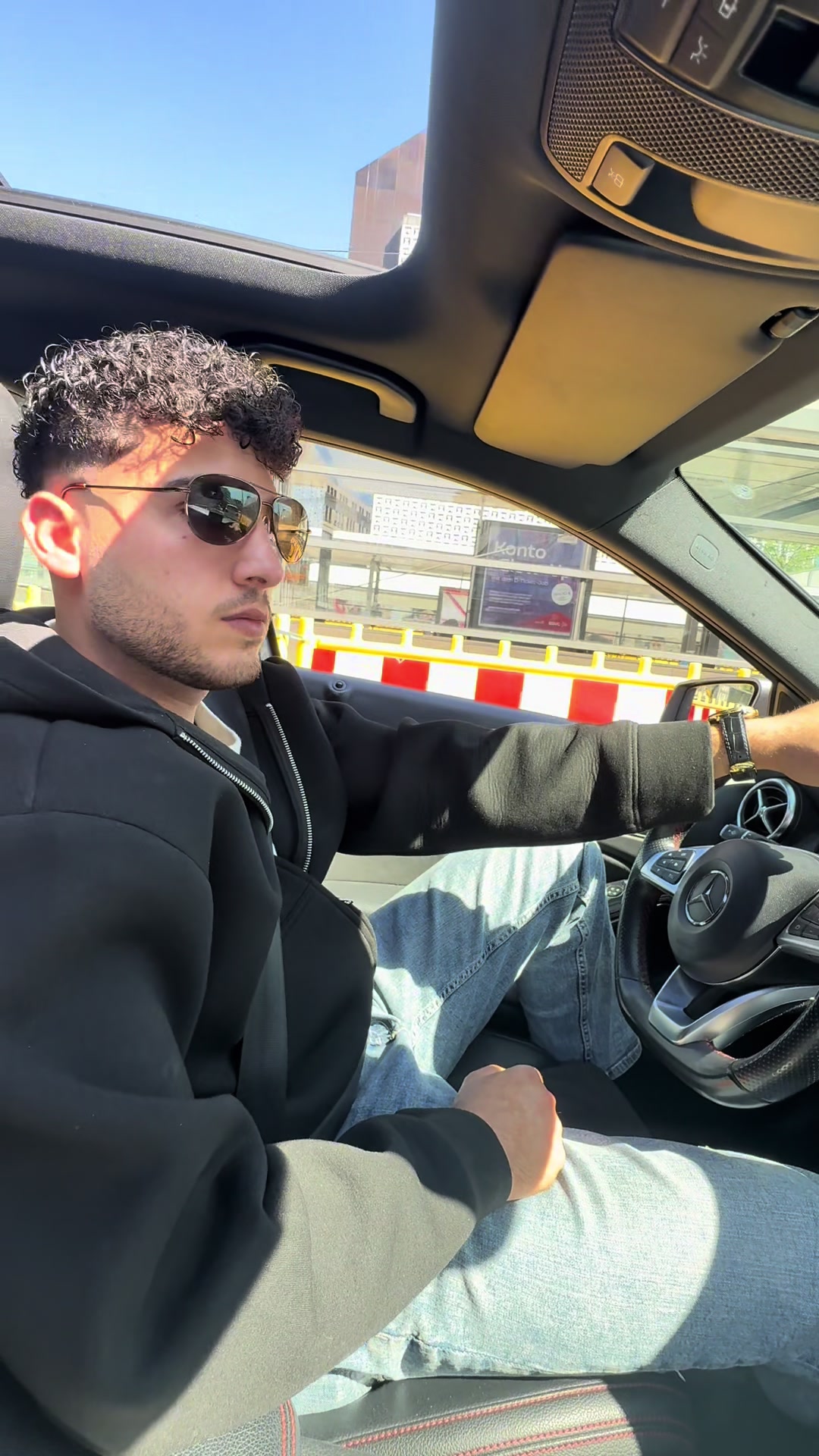 @:﮼Youssef Zourob .🚗