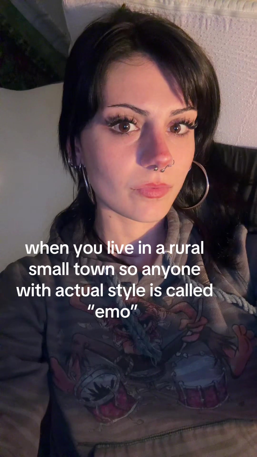 @mo
