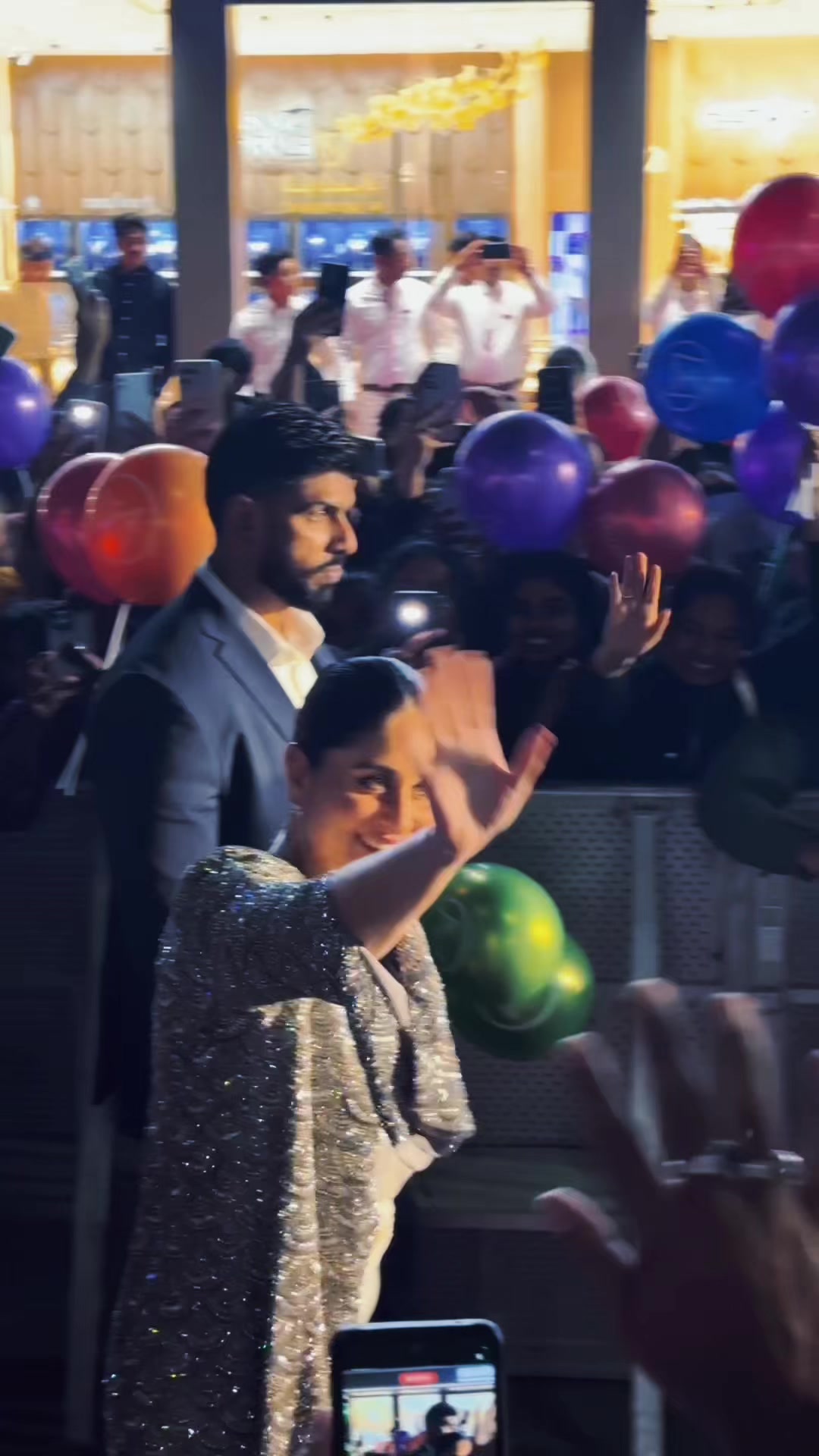 @🅻🅴🆃🆂 🅴🆇🅿🅻🅾🆁🅴