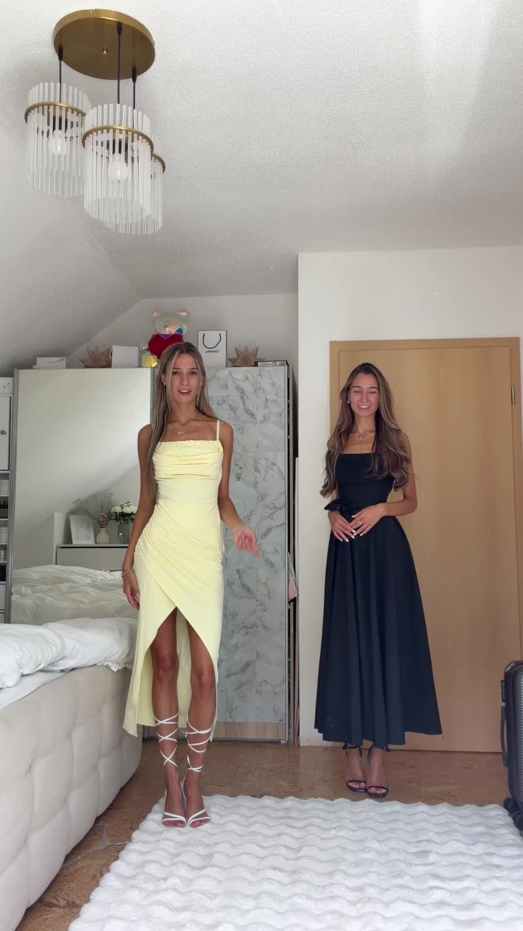 @celonatwins