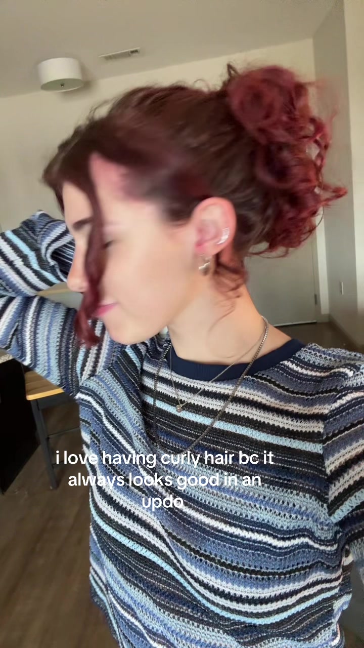 @𝒜𝓊𝒷𝓇𝑒𝓎🤍