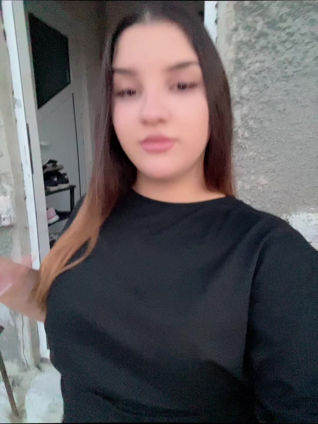 @𝒜𝓃𝒾