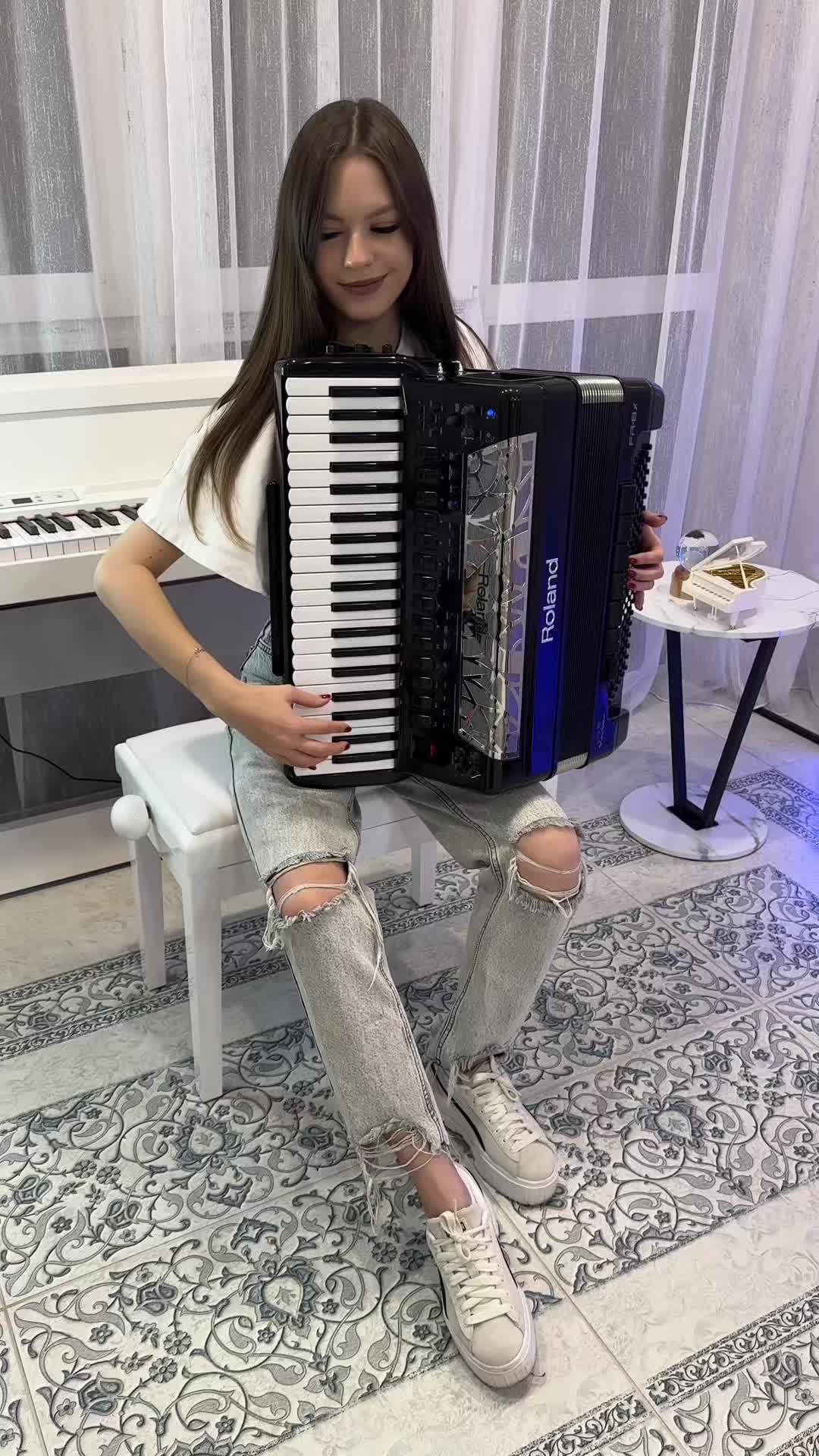 @Anet Klypach 🎹